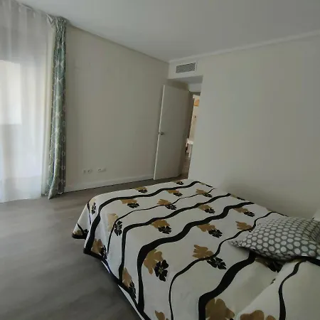 Non Stress First Level Apartment *