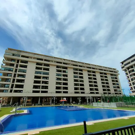 Non Stress First Level Apartment *