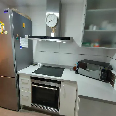 Non Stress First Level Apartment *